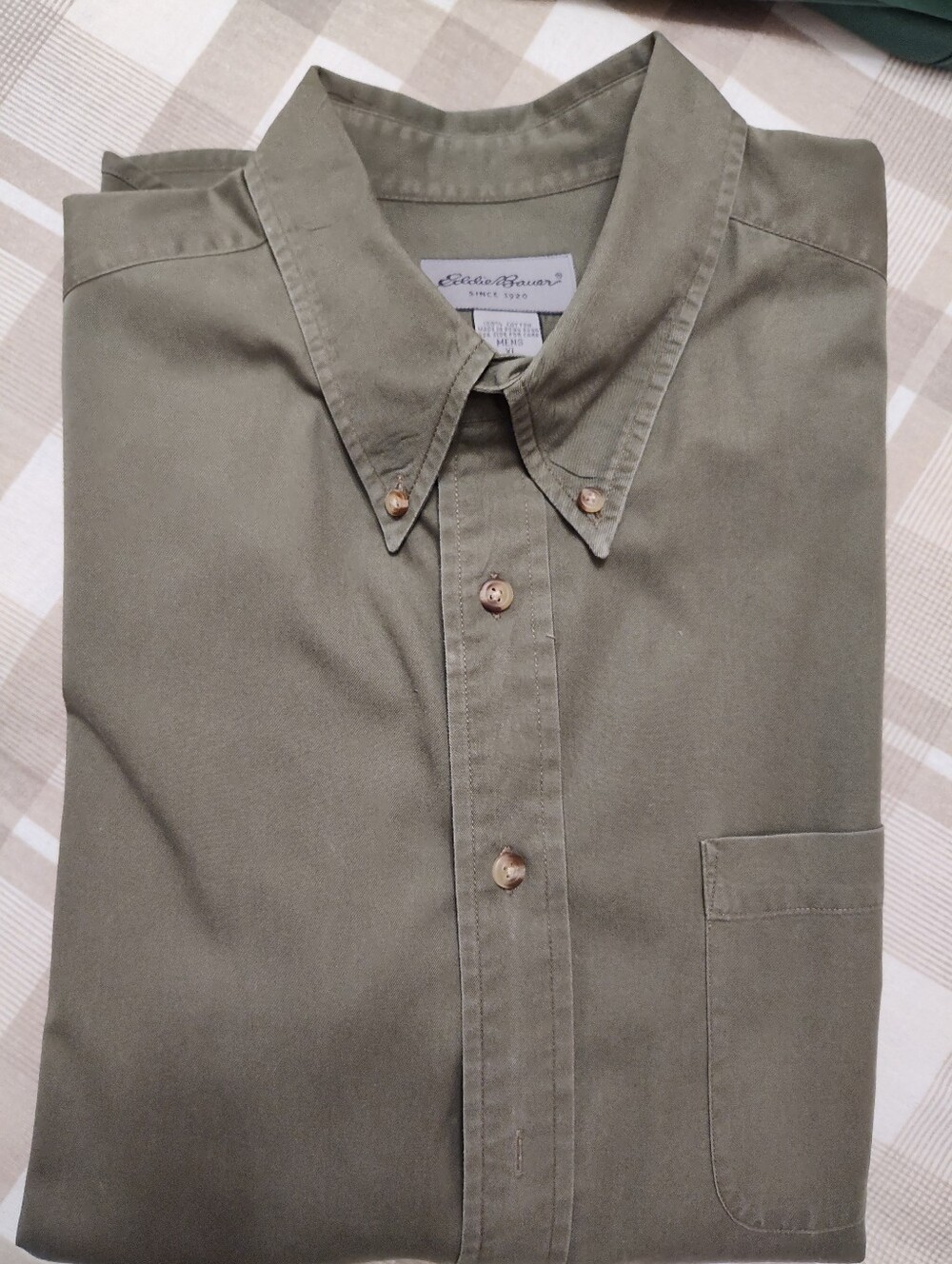 Eddie Bauer Men’s Khaki/Olive-Tone Long Sleeve Button Shirt